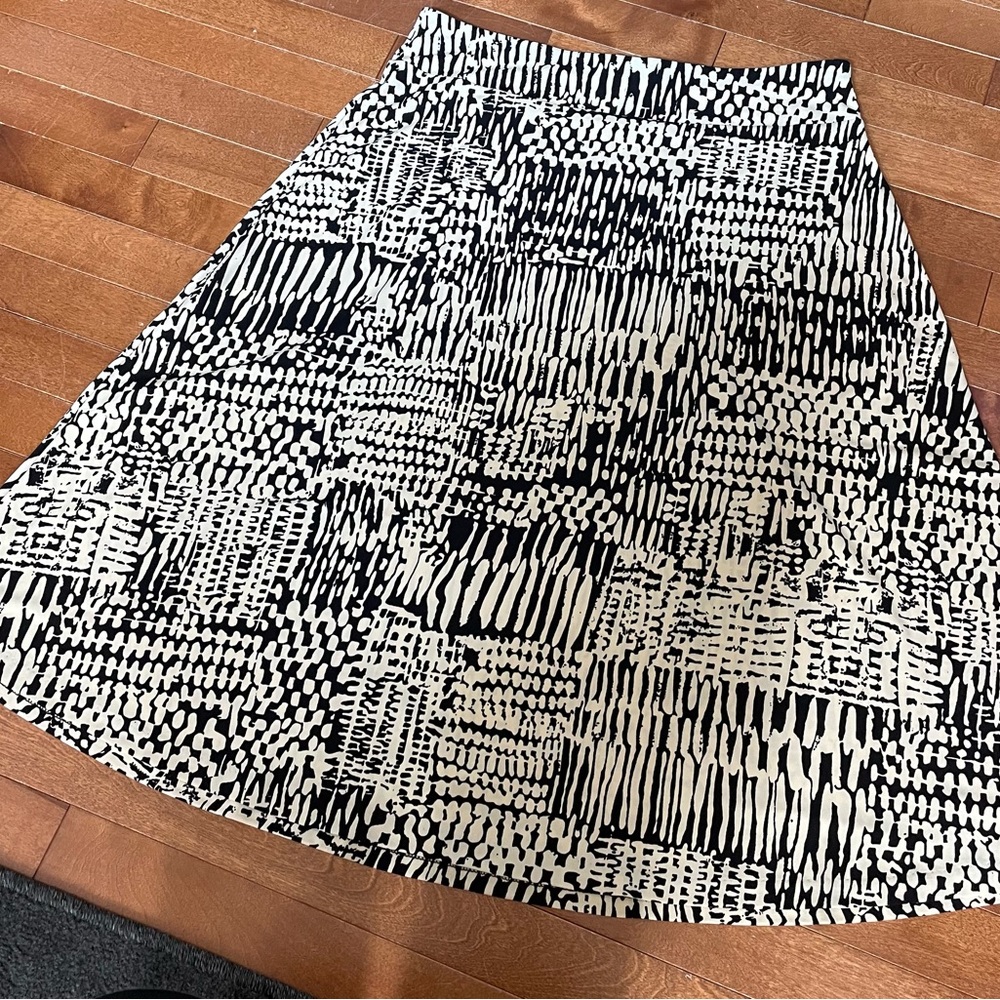 Joneswear Ladies Skirt